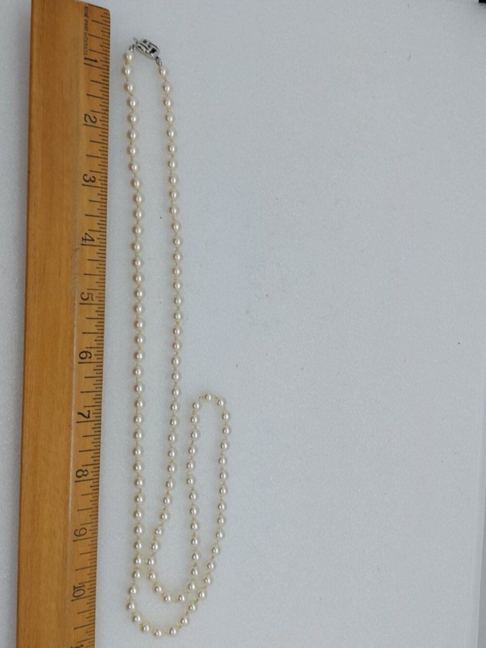 3 Bead Necklaces Faux Pearl White, Cream Color & Pinkish - Picture 10 of 13
